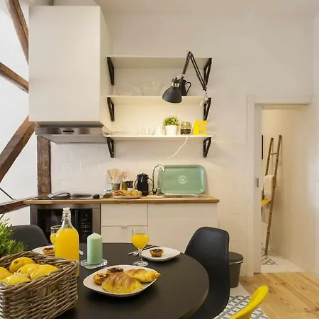 Apartmán Yellow Design Estudio Com Ac - Baixa Chiado