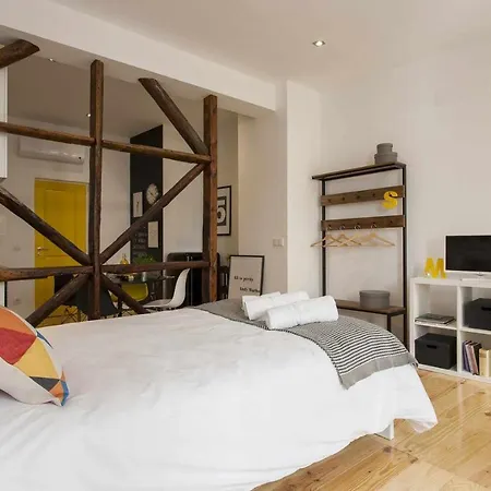 Yellow Design Estudio Com Ac - Baixa Chiado Apartmán Lisboa